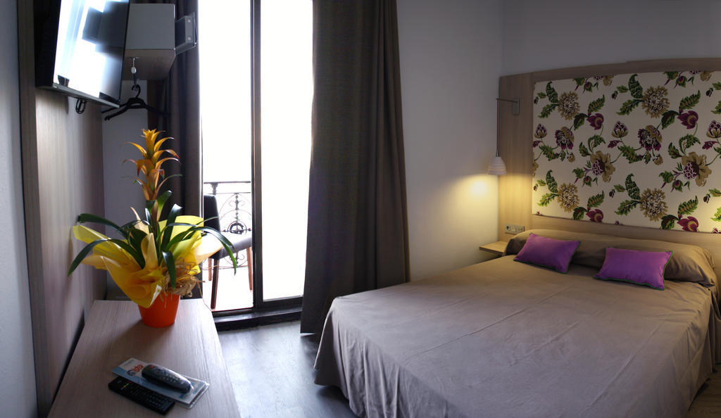 Hotel Ginebra Barcelona Ngoại thất bức ảnh