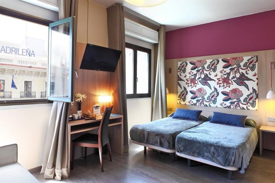Hotel Ginebra Barcelona Ngoại thất bức ảnh