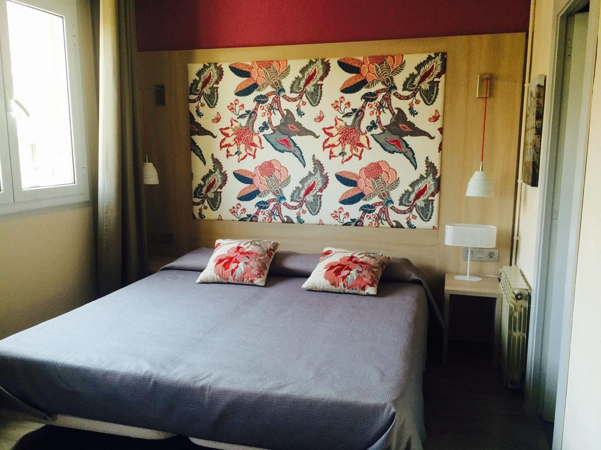 Hotel Ginebra Barcelona Ngoại thất bức ảnh